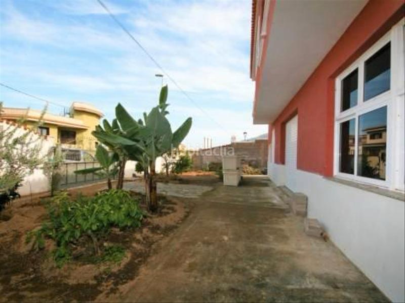 Foto c65ae9bc-4dfd-4290-bb3b-a08a7dc6db71. Chalet in vial camino 43b in La Perdoma - San Antonio - Benijos Orotava (La)