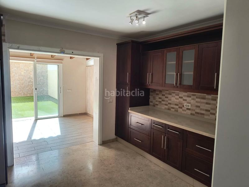 Foto 8c8ab261-ebc1-4bbe-a4c3-143ca6b3e88b. Xalet a calle aderno 5 a Longuera - Toscal Realejos (Los)