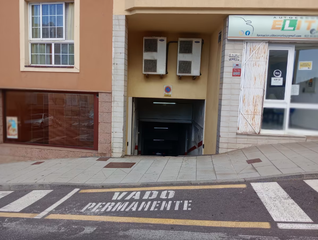 Car parking in Avenida Tres de Mayo 20