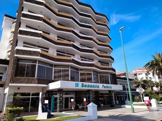 Rent Studio in Calle aceviño 8. Oportunidad unica...