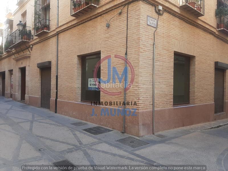 Foto 7078eec3-478c-4b4d-bea8-95a7d7d8c4a0. Oficina se vende local o se alquila en el centro en Antequera