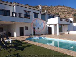 Chalet  Avenida alcalde josé maría gonzález. Se vende chalet con piscina