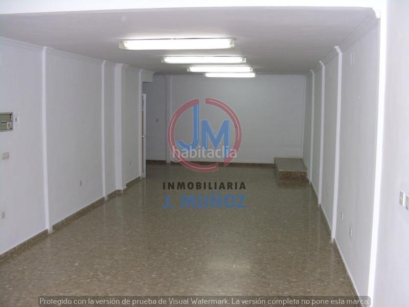 Foto c1890eeb-81e7-4c2b-96d4-378292c5a30d. Local comercial magnífico local para comercio en el Centro en Antequera