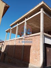 Maison  Calle juan casco. Gran casa para hacer tu vivienda