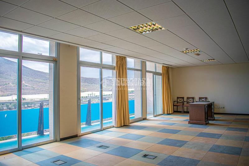Foto 06298fec-eb03-40d2-8750-cecfeb6d8cba. Lloguer local comercial a Guaza Arona