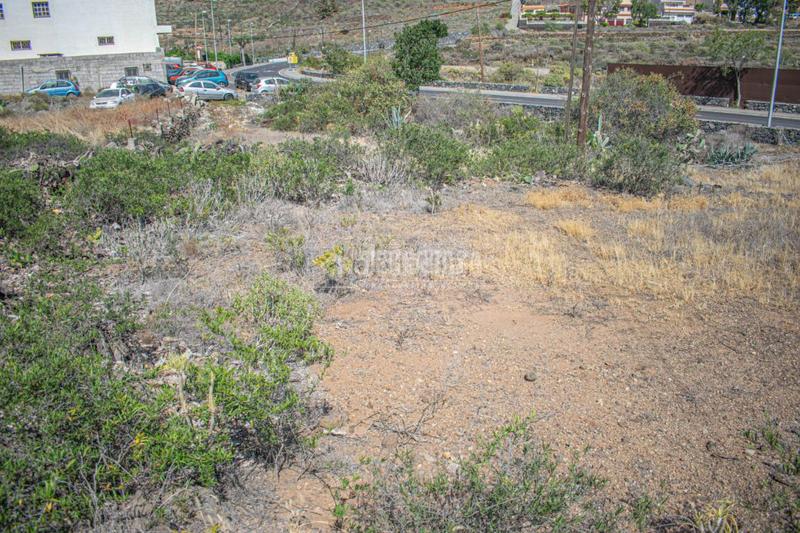 Foto b700bec4-8d49-42e6-b173-51729f720d4d. Landgut in La Camella Arona