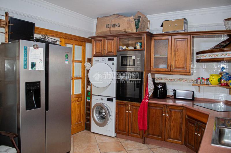 Foto 27a495b0-e09b-40c4-9d15-f644f83cb6a0. Casa pareada casa en venta en Cho - Parque de la Reina Arona