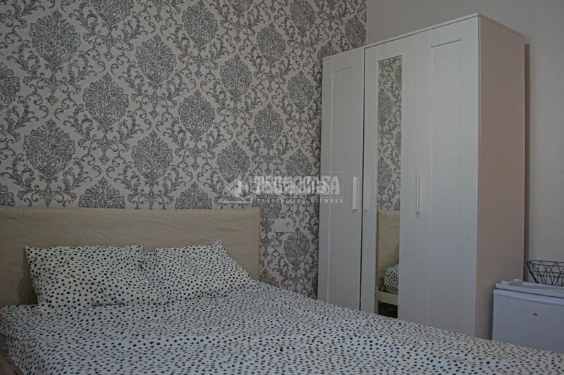 Foto 54ff1a5a-2e35-44c8-8d6b-ed6db035ea0f. Casa pareada casa en venta en Cho - Parque de la Reina Arona