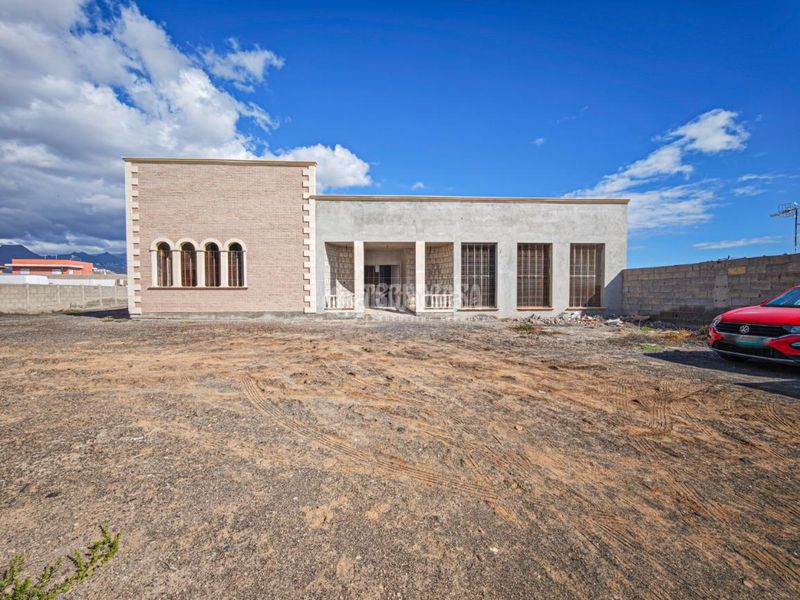 Foto ee84ee30-17d2-436f-9a5c-f33f29fdcdaf. Terreny residencial a Guaza Arona