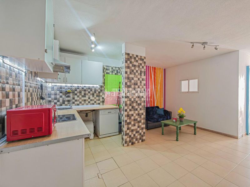 Foto 5731b17e-117b-4be2-ad86-efe67b2c209c. Pis a Costa del Silencio Arona