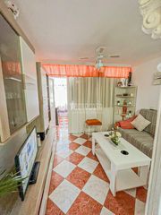 Etagenwohnung in Costa del Silencio. Piso en venta en arona