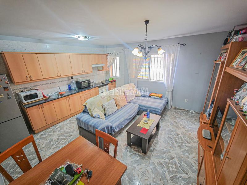 Foto 41031ffd-4391-4d99-b79d-a90aa8469755. Pis a Valle San Lorenzo Arona