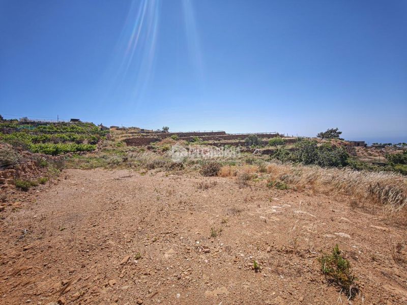 Foto 5f253c20-2d9c-4ed1-ac11-9d3eb48fa9bb. Finca rústica a Arona pueblo Arona