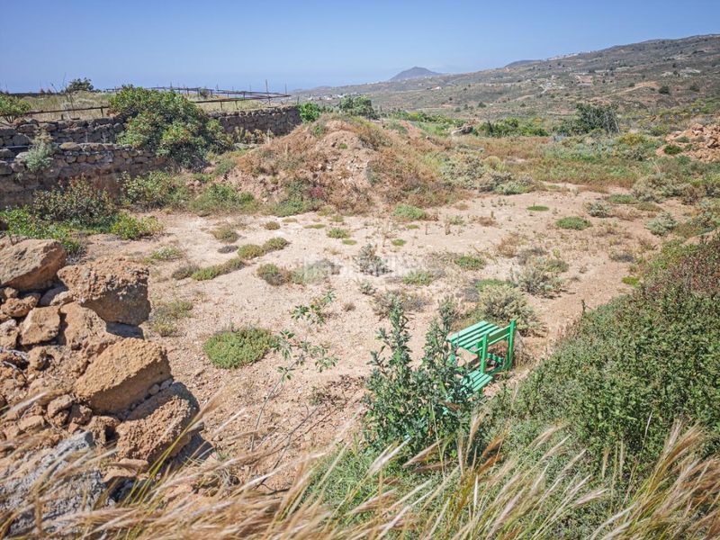 Foto dc8557bb-cfba-4b3e-9b7a-02666381711f. Finca rústica a Arona pueblo Arona
