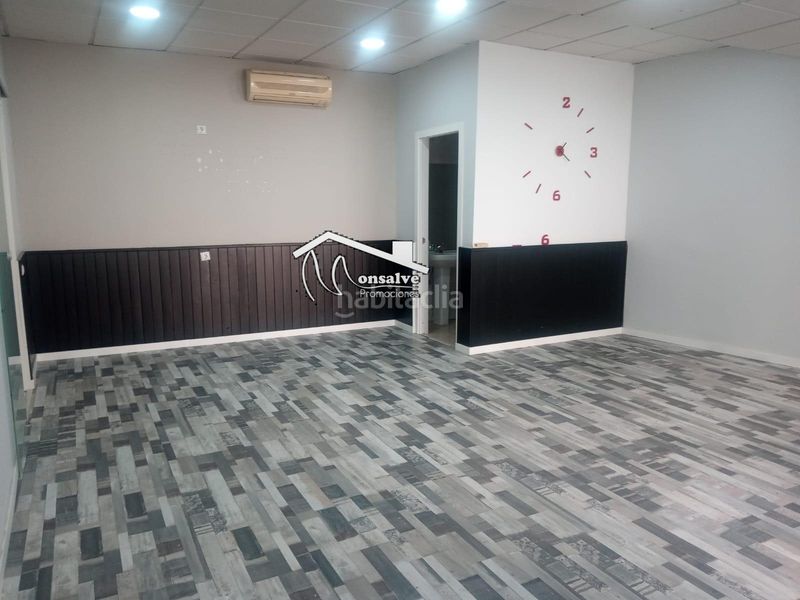 Foto 6d8282d3-ed73-440d-9962-da0c93d79424. Affitto locale commerciale in avenida rufino rubio 10 in Yeles