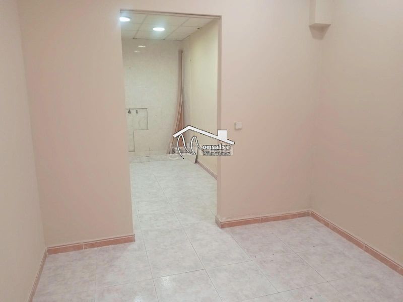 Foto 7db59a3a-c119-46b7-985c-8279b1eee438. Affitto locale commerciale in avenida rufino rubio 10 in Yeles