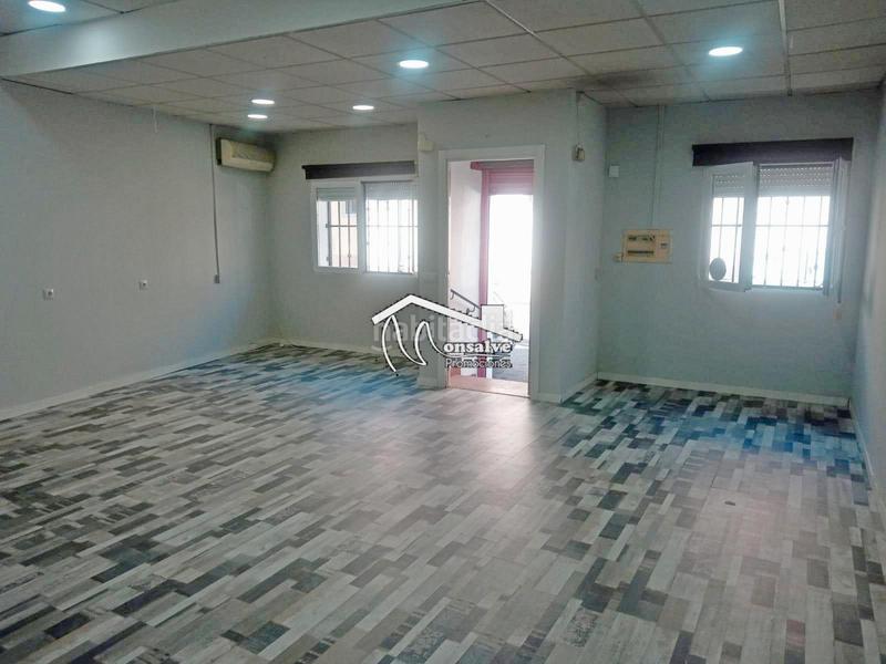 Foto aac9b5e9-9d98-4493-b7ed-1a4bf12d7ea0. Location local commercial dans avenida rufino rubio 10 dans Yeles