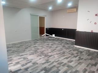 Business premise in Avenida Rufino Rubio 10