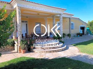 Casa  Ibiza. Casachalet en urbanización privada de coriacáceres