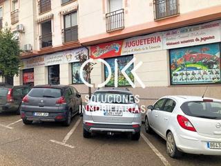 Location Local commercial  Puente nuevo. Local comercial de 448 m2  almacén en carr. puente nuevo de cori