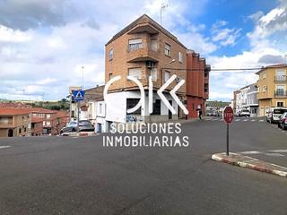 Appartement  Montehermoso. Edificio con 2 pisos y cochera en carr. montehermoso de coriacác
