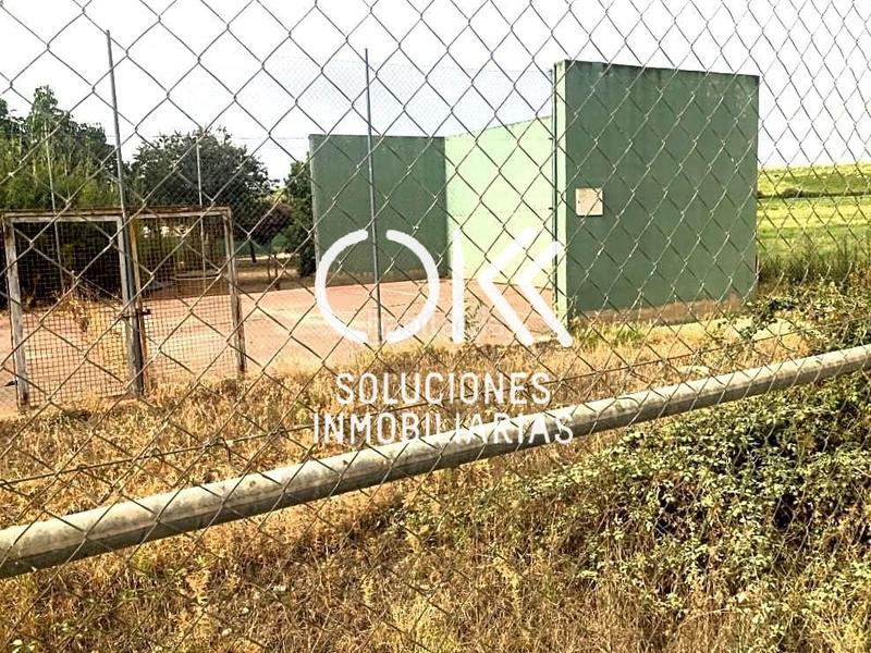 Foto 6d5ce57b-56f2-43c3-98e8-45206949103e. Terreny residencial a Coria