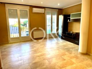 Maison  Del guijo. Vivienda pareada en pleno centro de coriacáceres