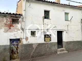 Maison  Eritas altas. Casa unifamiliar junto a la calle hospital, coriacáceres