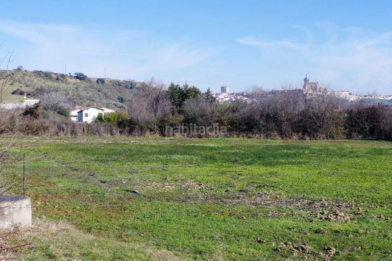 Foto 126ea069-bfef-4918-bb5d-989e8c89d9e9. Terreno residencial en Coria