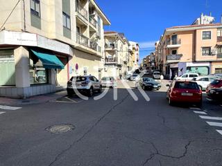 Aparcament cotxe  Portezuelo. Plaza de garaje cerrada en parking comunitario, coria cáceres