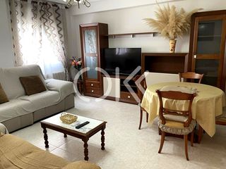 Location Rez-de-chaussée  Puerto rico. Piso en alquiler 3 dormitorios junto a mercadona en coriacáceres