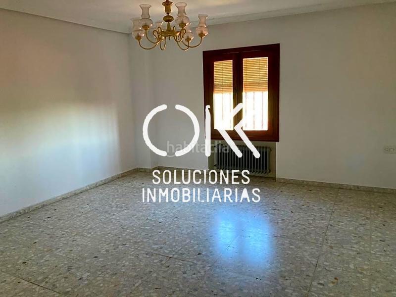 Foto 3d909203-169b-49b8-a637-1d0d02cf3ba6. Maison avec chauffage parking piscine dans Coria