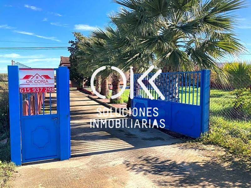 Foto bc2a3314-8598-4c98-82d8-07f392cca80a. Maison avec chauffage parking piscine dans Coria