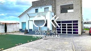Maison  Diseminados. Chalet con parcela de 1200m2 en coriacáceres