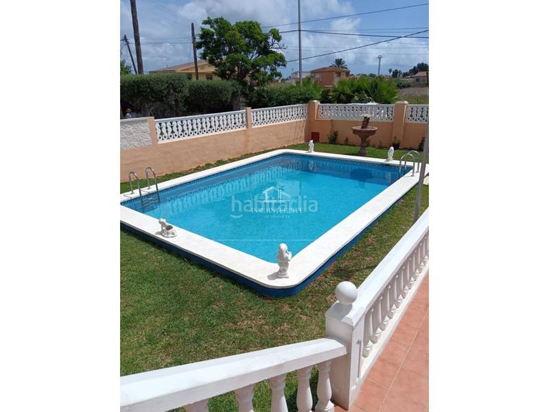 Foto 046c3dd9-e05c-425e-9e8f-6657d096d4a8. Chalet mit parking pool in El Grao Castellón de la Plana