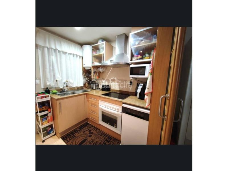 Foto b1574f17-d03f-4c73-93bc-b19fc020b5d0. Piso en central 44 piso en venta en avenida central en Oropesa del Mar