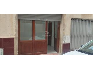 Lloguer Local Comercial  Cid. Se alquila local