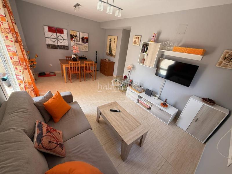 Foto a11b4452-a235-49aa-ab43-92e222d69484. Apartamento en jardin 33 apartamento frontal con terraza de 32m2 en Oropesa del Mar