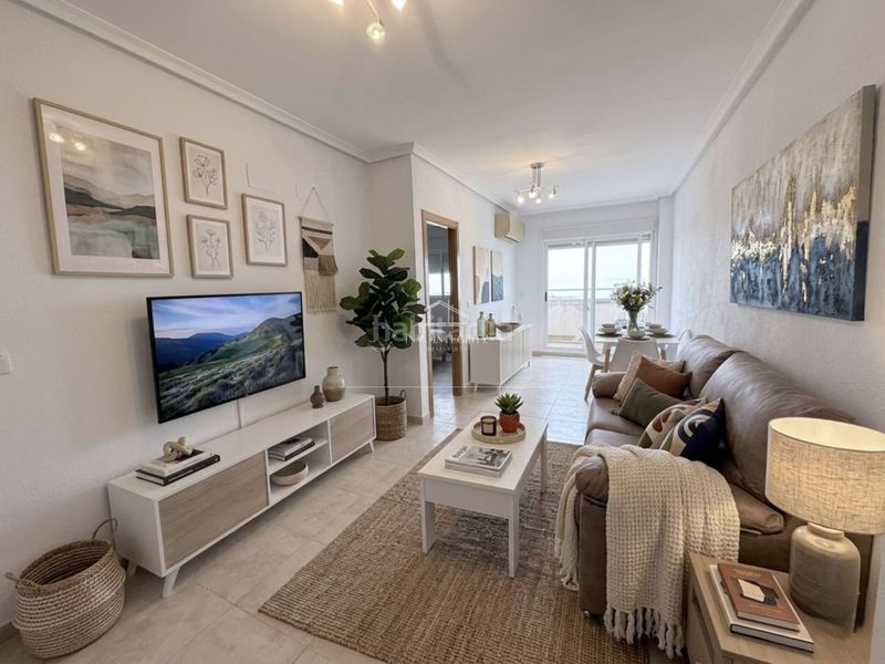 Foto ac7dd8d1-b954-4afe-b722-6a11406d04b6. Apartamento en calle alemania 6 venta de apartamento frontal en ribera mar en Cabanes