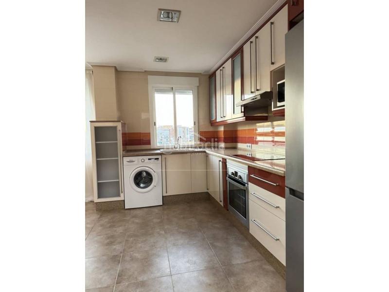 Foto 4469e245-b298-4102-86a6-fd2b7f12bb60. Apartment with parking in Avenida de Valencia - Avenida de Casalduch Castellón de la Plana