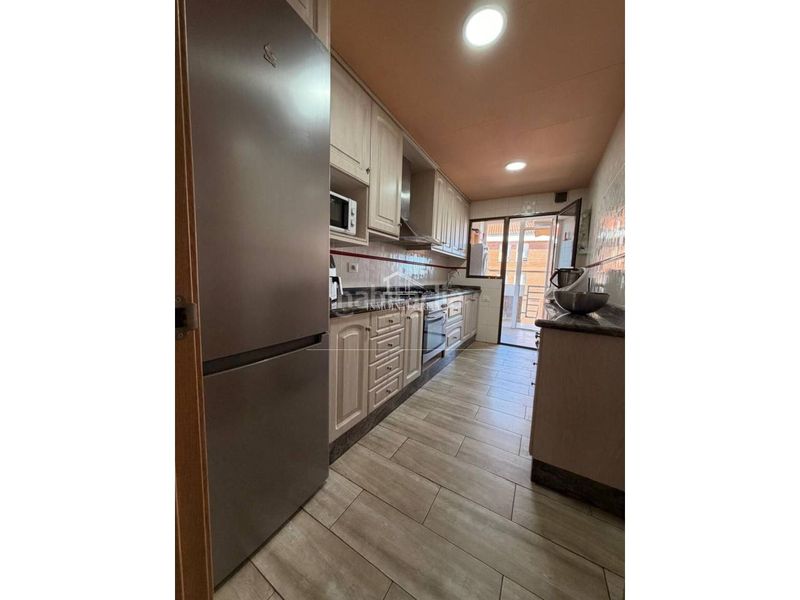 Foto 31c63db1-9153-42a9-a3d6-094a28d9d077. Pis a avenida plana 64 a Centro Oropesa del Mar