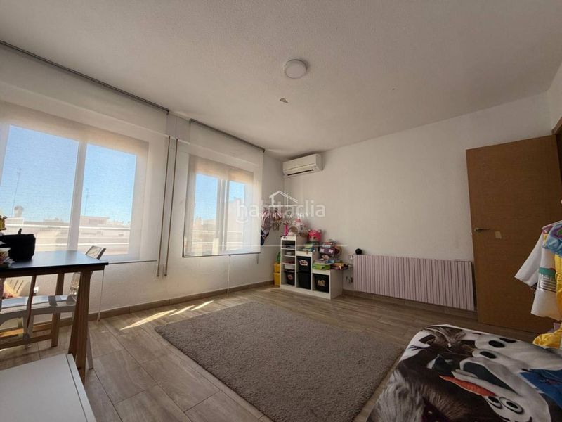 Foto 60e01bf9-090d-4f3e-99fb-4901fb64eda6. Pis a avenida plana 64 a Centro Oropesa del Mar