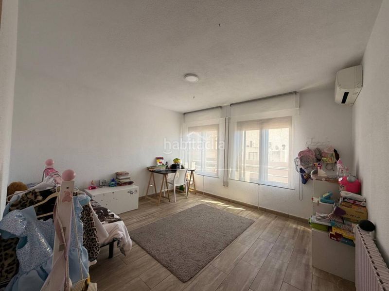 Foto 984a6b08-30bd-4207-a01c-3ce91abffc3e. Pis a avenida plana 64 a Centro Oropesa del Mar