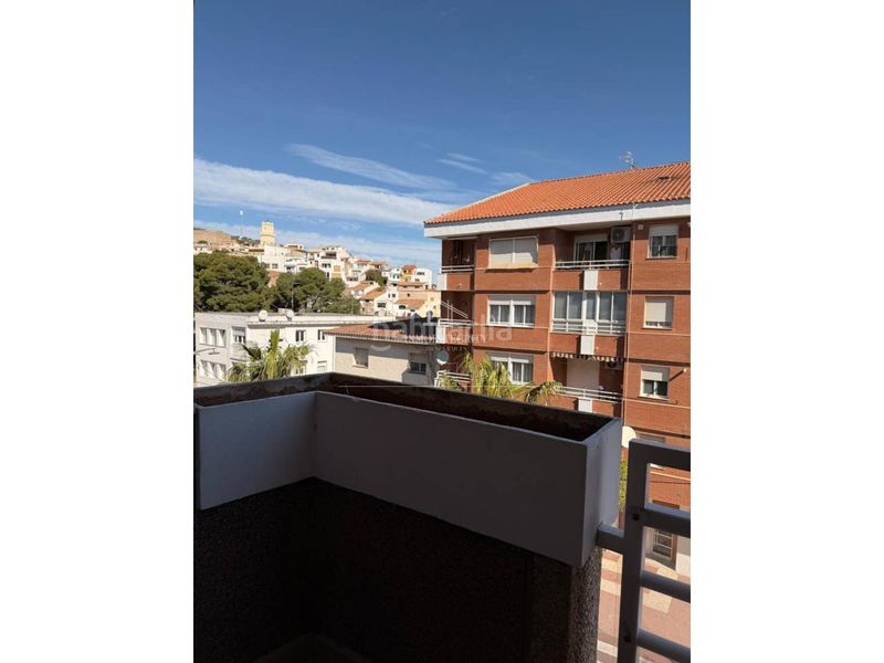 Foto d2b89f2c-5b0d-412d-bb77-c829d575df51. Pis a avenida plana 64 a Centro Oropesa del Mar