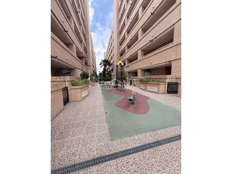 Foto c1a111a9-9501-408a-bbdd-c2a76af9914b. Apartament a calle alemania 2 a Cabanes