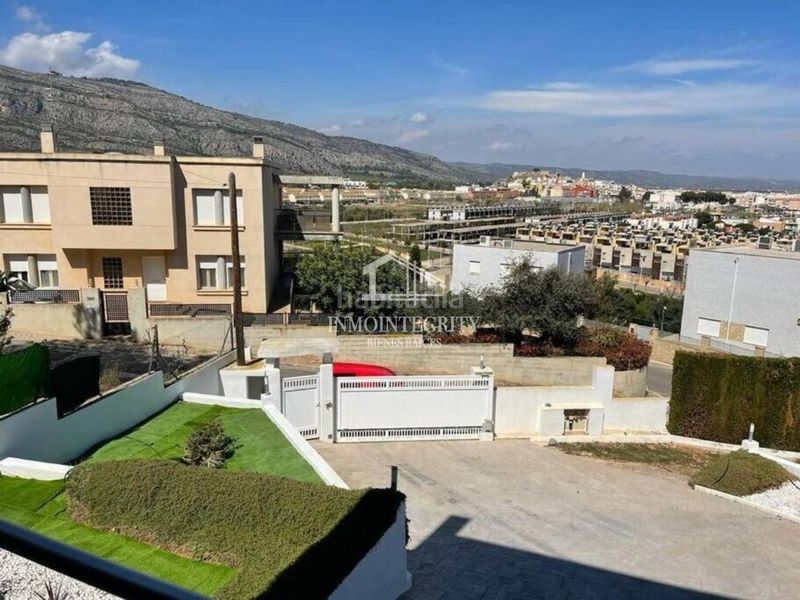 Foto 4c909f63-74dd-4a15-9e87-dd94925389d1. Xalet amb calefacció aparcament piscina a El Balcó-Jaume I Oropesa del Mar