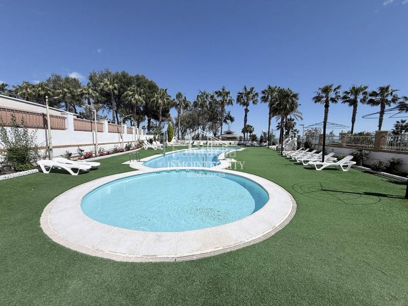 Foto 56d2a567-5aee-4e36-a885-80d130133e29. Apartament amb aparcament piscina a Acapulco Oropesa del Mar