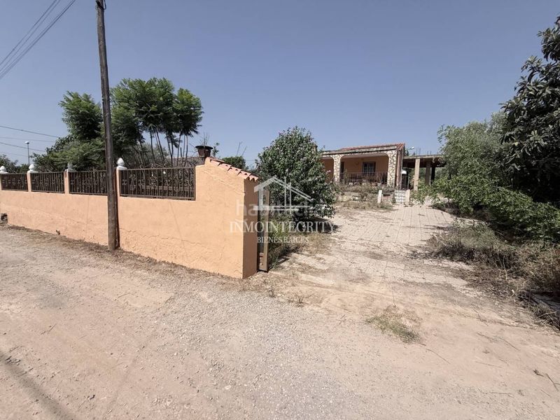 Foto 1a72b568-6270-49d6-803a-ed80bef820cd. Casa amb aparcament a Alcora (l´)