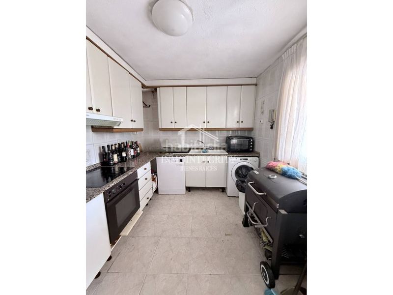 Foto 320d67bc-216b-404b-94cd-ed2534d82748. Casa amb aparcament a Alcora (l´)