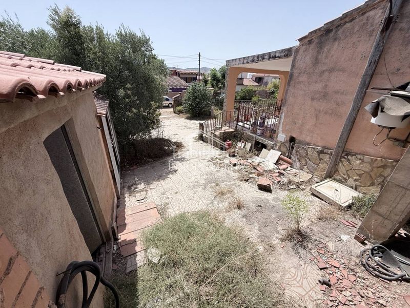 Foto 7033a97c-c23d-4985-ad74-845c037d5dd8. Casa amb aparcament a Alcora (l´)